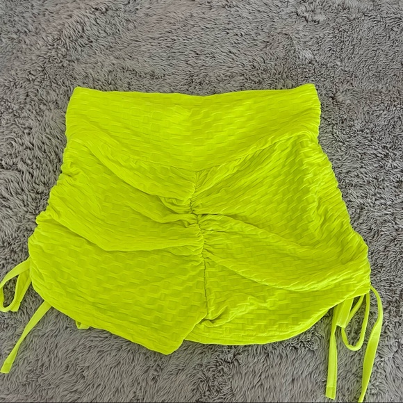 Scrunch Booty Tie Side Shorts - Picture 2 of 2